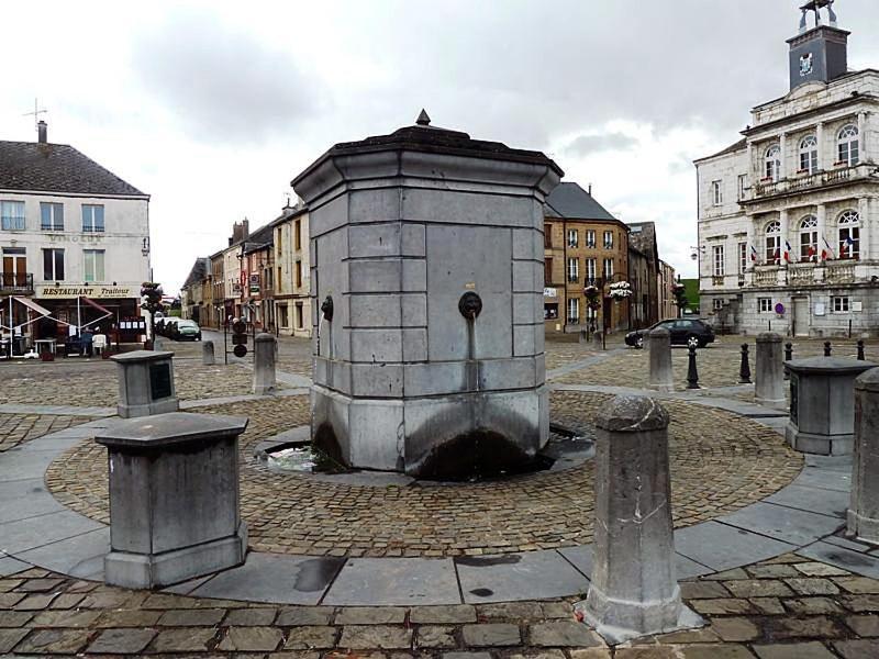 Appartamento La Roche Du Roy Rocroi Esterno foto