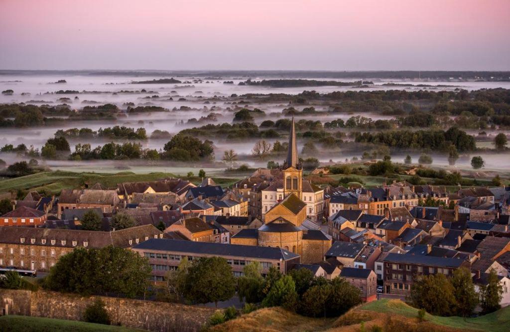 Appartamento La Roche Du Roy Rocroi Esterno foto