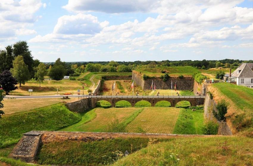 Appartamento La Roche Du Roy Rocroi Esterno foto
